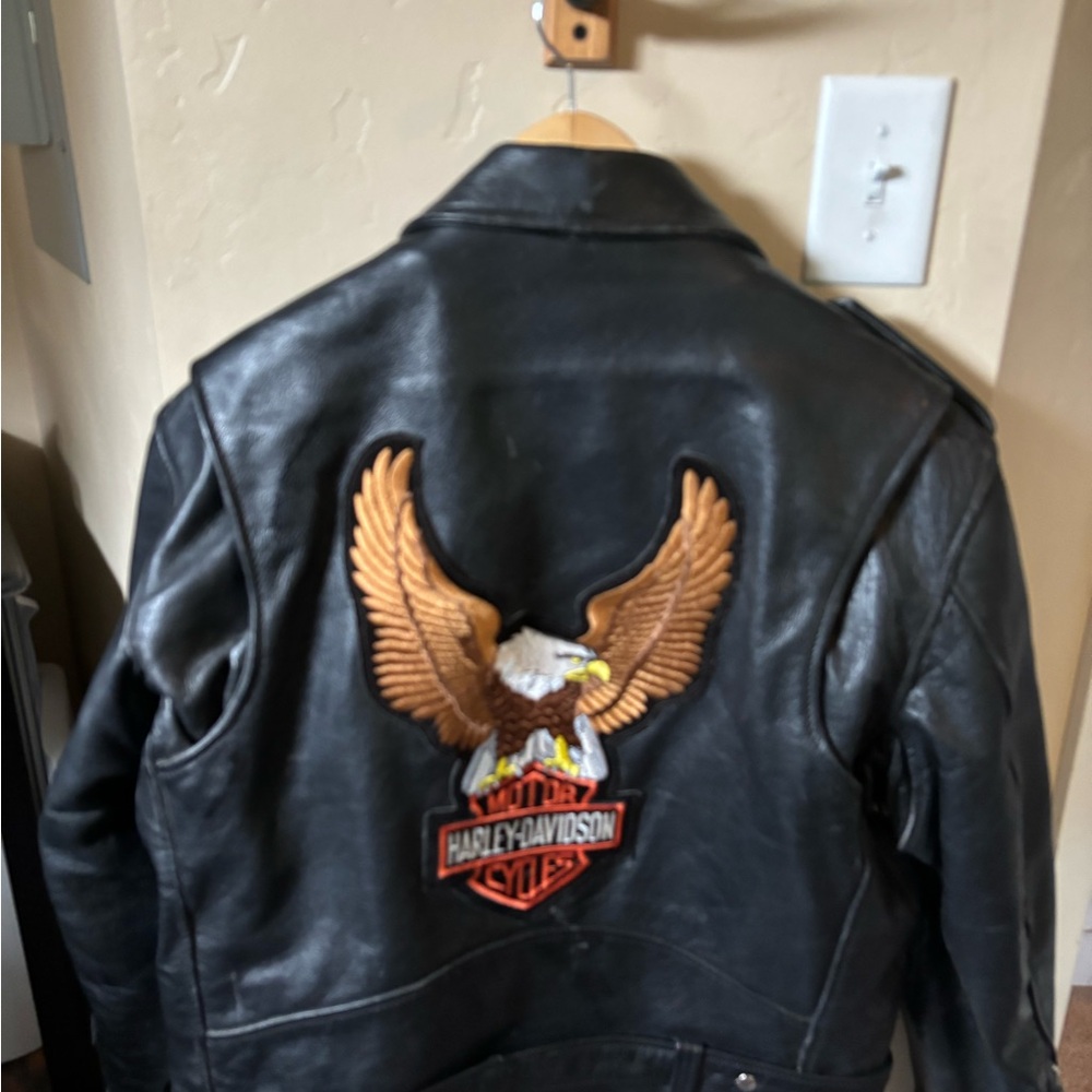 Frontier Leathers thinsulate Jacket with Harley Davidson logo. Size 46